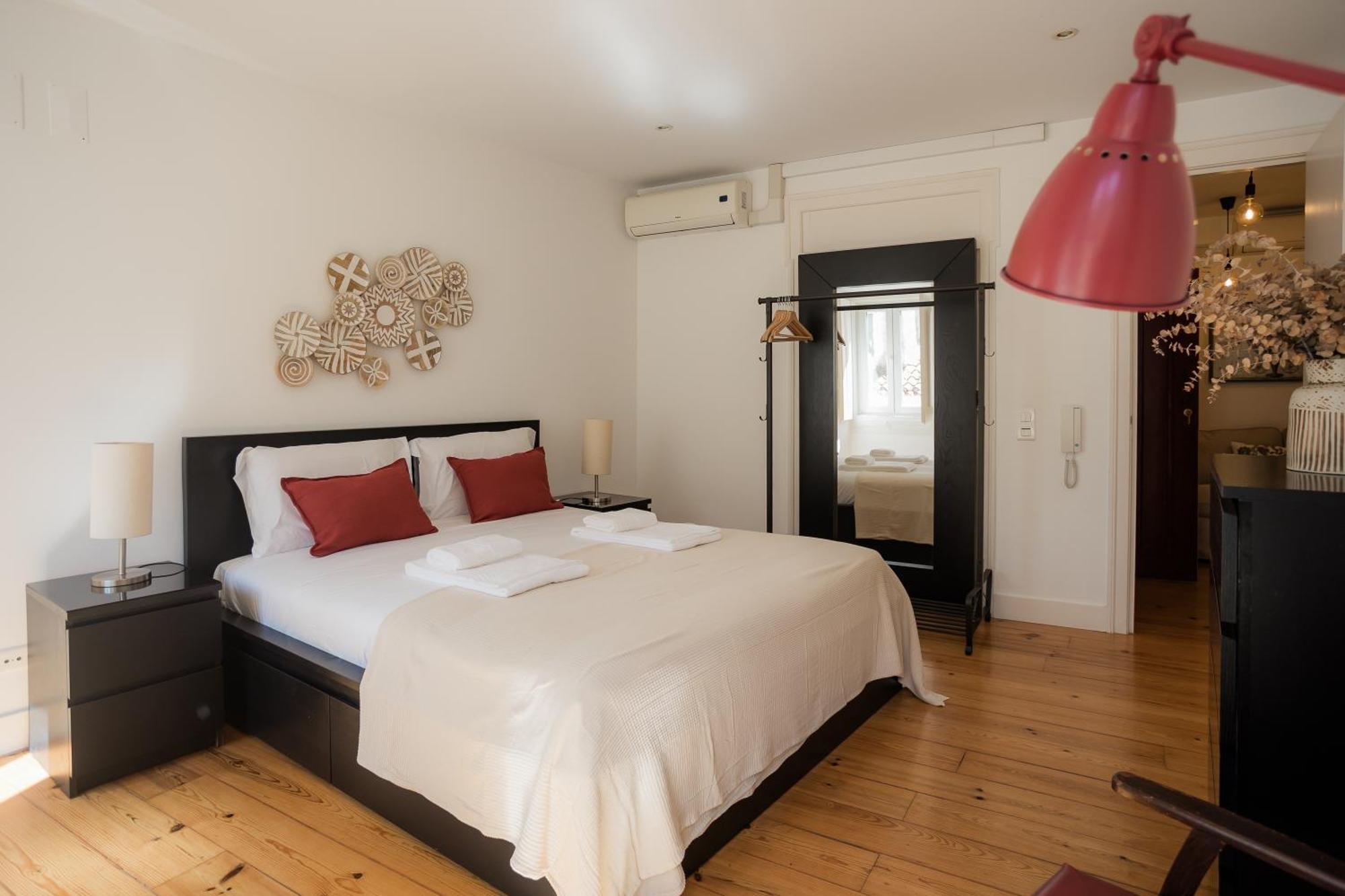 Apartamento A Janela, Charming In Center Lisboa